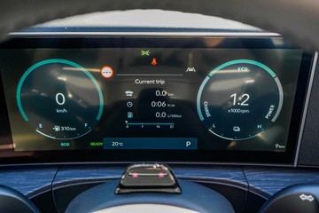 https://vehicle-cdn.autoleague.cloud/23977_620262115_16.jpg