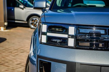 https://vehicle-cdn.autoleague.cloud/23977_620262115_2.jpg