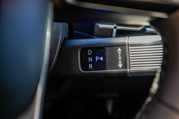 https://vehicle-cdn.autoleague.cloud/23977_620262115_21.jpg