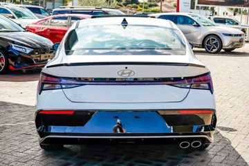 https://vehicle-cdn.autoleague.cloud/23977_620262136_3.jpg
