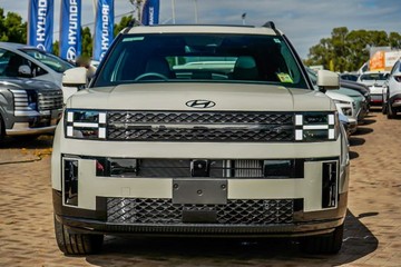 https://vehicle-cdn.autoleague.cloud/23977_620262985_2.jpg