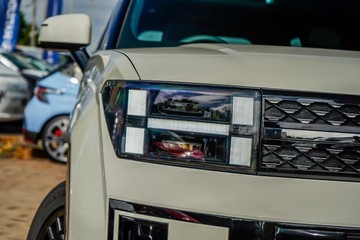 https://vehicle-cdn.autoleague.cloud/23977_620262985_7.jpg