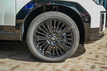 https://vehicle-cdn.autoleague.cloud/23977_620262985_9.jpg