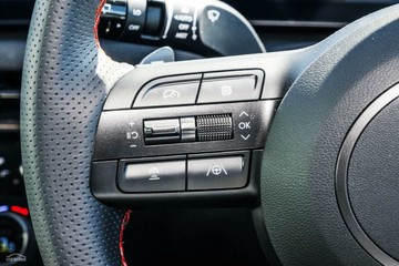 https://vehicle-cdn.autoleague.cloud/23977_620263095_15.jpg