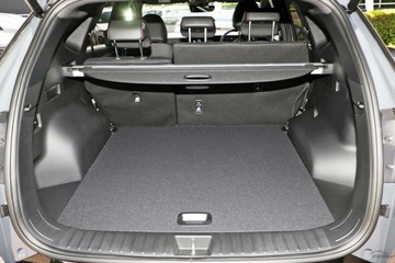 https://vehicle-cdn.autoleague.cloud/23977_620263100_10.jpg