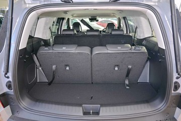 https://vehicle-cdn.autoleague.cloud/23977_620263318_10.jpg