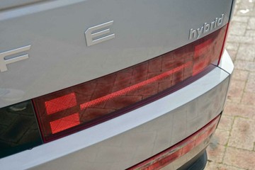 https://vehicle-cdn.autoleague.cloud/23977_620263318_11.jpg