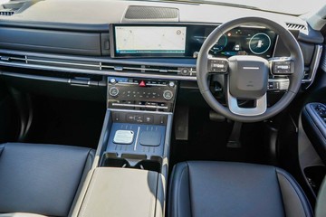 https://vehicle-cdn.autoleague.cloud/23977_620263324_10.jpg