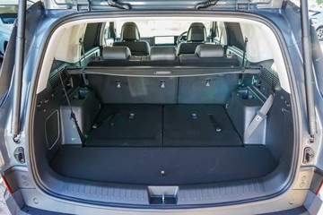 https://vehicle-cdn.autoleague.cloud/23977_620263324_13.jpg