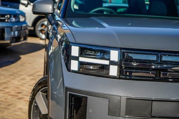 https://vehicle-cdn.autoleague.cloud/23977_620263324_4.jpg