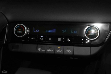 https://vehicle-cdn.autoleague.cloud/23977_620263344_15.jpg