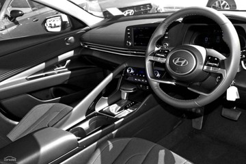 https://vehicle-cdn.autoleague.cloud/23977_620263344_7.jpg