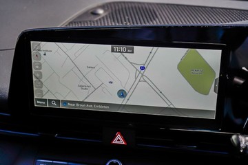 https://vehicle-cdn.autoleague.cloud/23977_620263349_17.jpg