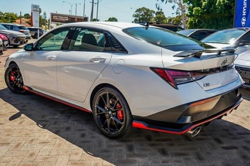 https://vehicle-cdn.autoleague.cloud/23977_620263349_4.jpg