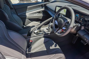 https://vehicle-cdn.autoleague.cloud/23977_620263349_7.jpg