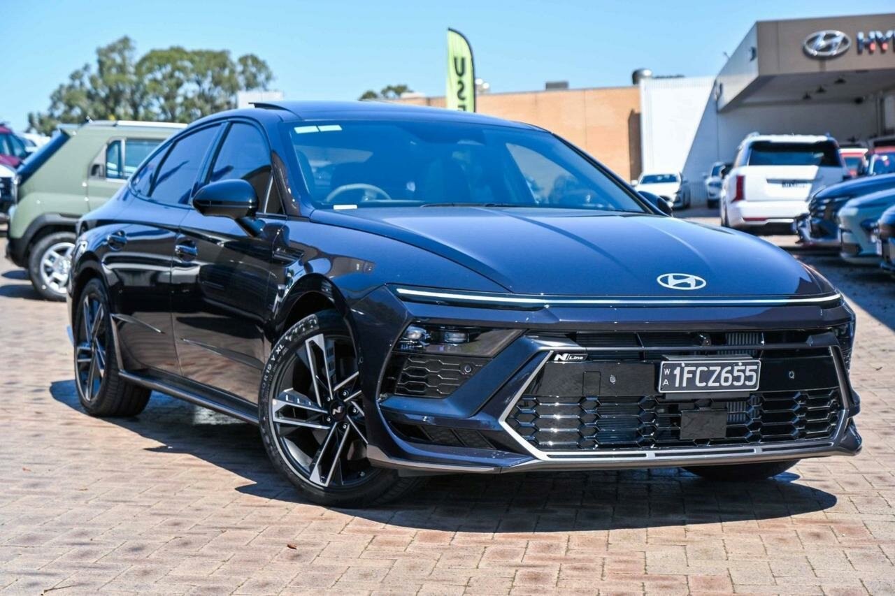 Hyundai Sonata image 2