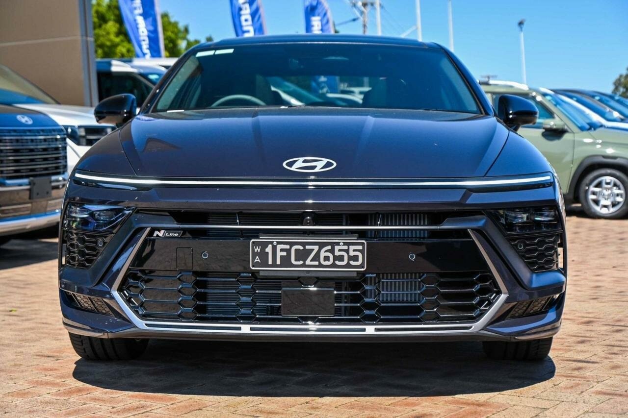 Hyundai Sonata image 3