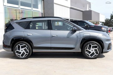 https://vehicle-cdn.autoleague.cloud/23977_620263661_5.jpg