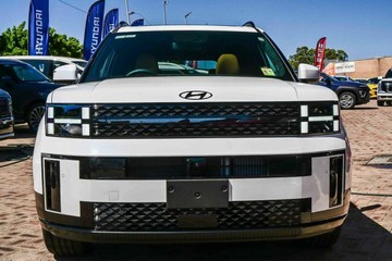 https://vehicle-cdn.autoleague.cloud/23977_620263765_8.jpg