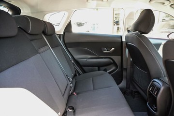 https://vehicle-cdn.autoleague.cloud/23977_620263795_9.jpg