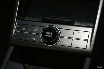 https://vehicle-cdn.autoleague.cloud/23977_620264021_13.jpg