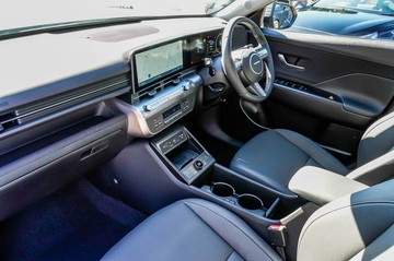 https://vehicle-cdn.autoleague.cloud/23977_620264027_24.jpg
