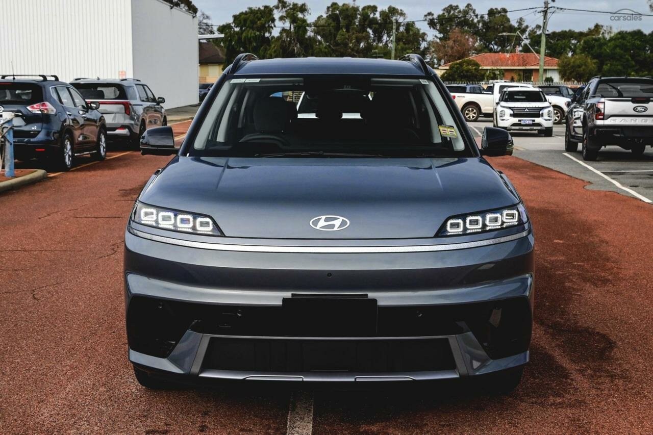 Hyundai Elexio image 2