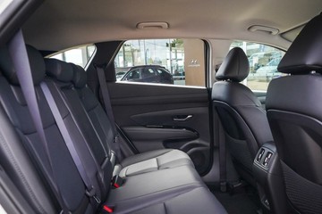 https://vehicle-cdn.autoleague.cloud/23977_620264417_13.jpg