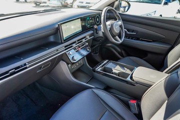 https://vehicle-cdn.autoleague.cloud/23977_620264417_20.jpg