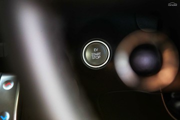 https://vehicle-cdn.autoleague.cloud/23977_620264816_14.jpg