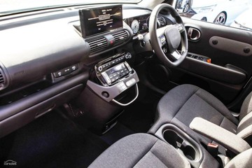 https://vehicle-cdn.autoleague.cloud/23977_620264816_8.jpg