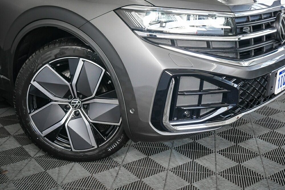 Volkswagen Touareg image 2