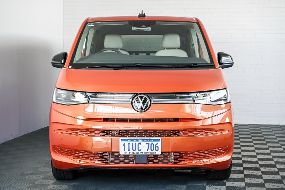 Volkswagen Multivan image 3