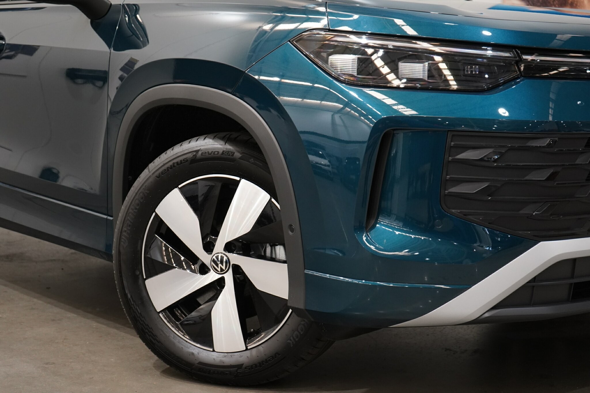 Volkswagen Tayron image 2