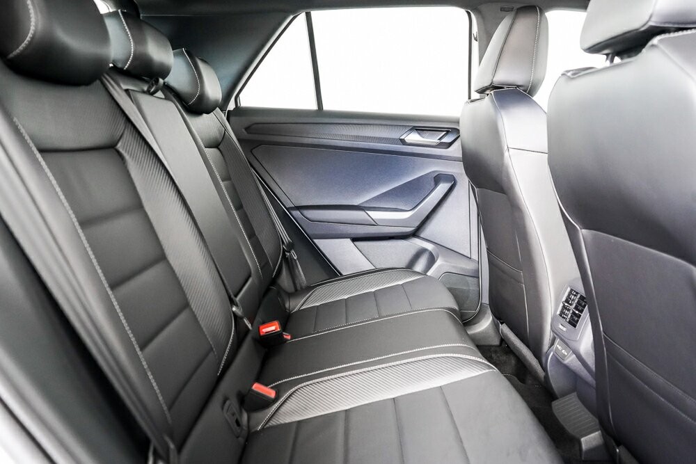 Volkswagen T-roc image 2