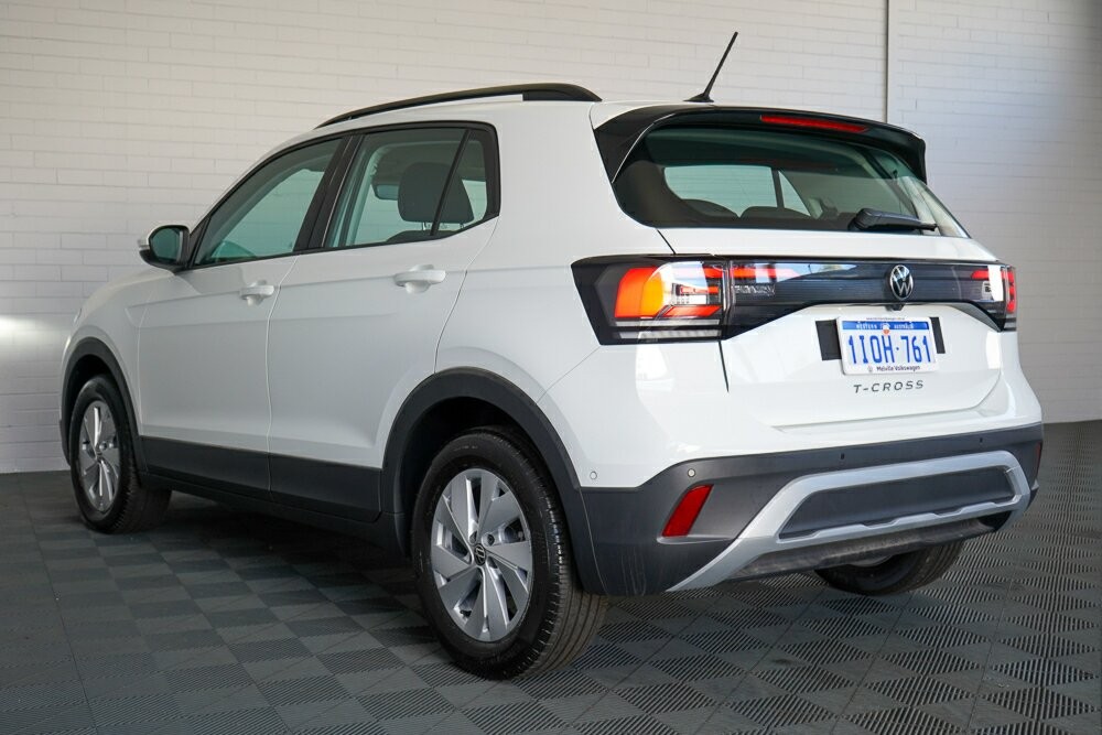 Volkswagen T-cross image 3