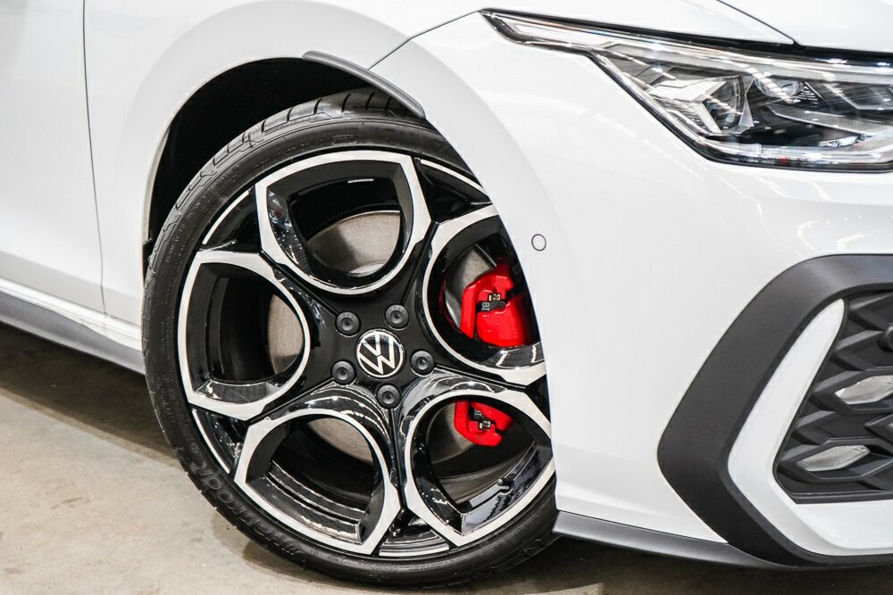 Volkswagen Golf image 2