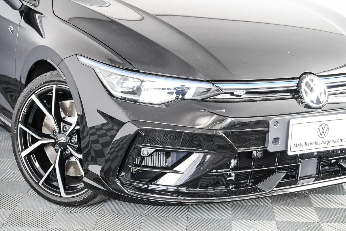 Volkswagen Golf image 2