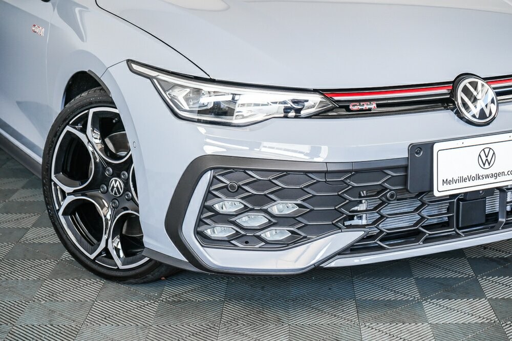 Volkswagen Golf image 2