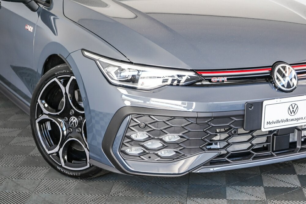 Volkswagen Golf image 2