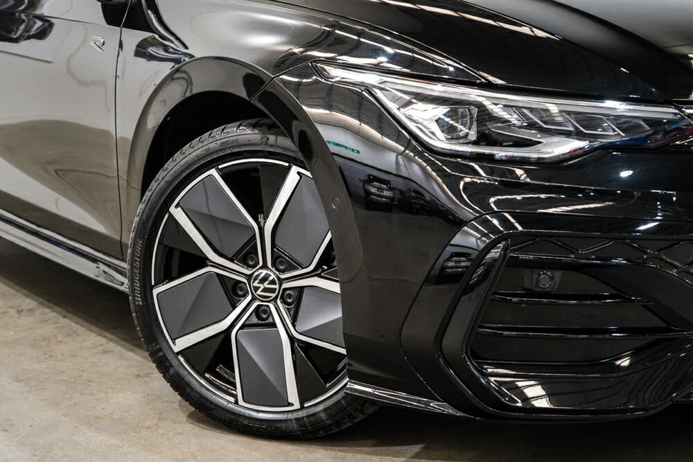 Volkswagen Golf image 2