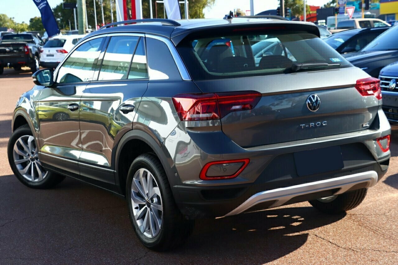Volkswagen T-roc image 3