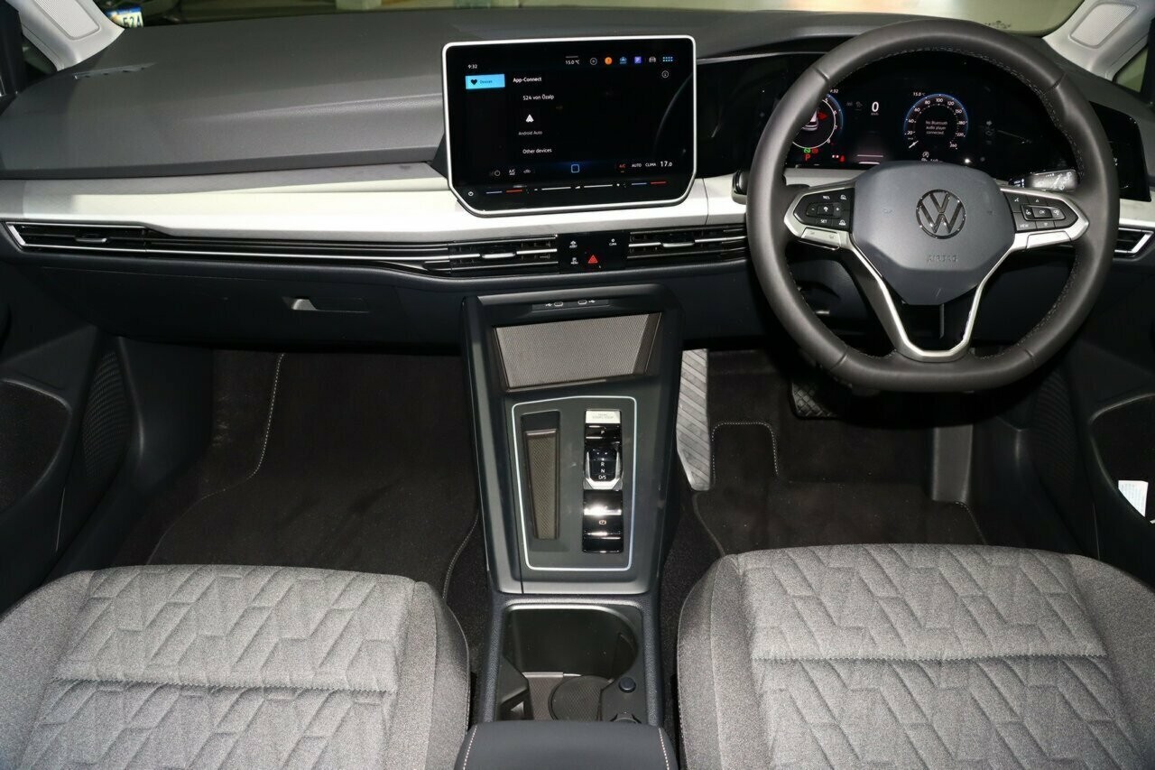 Volkswagen Golf image 4