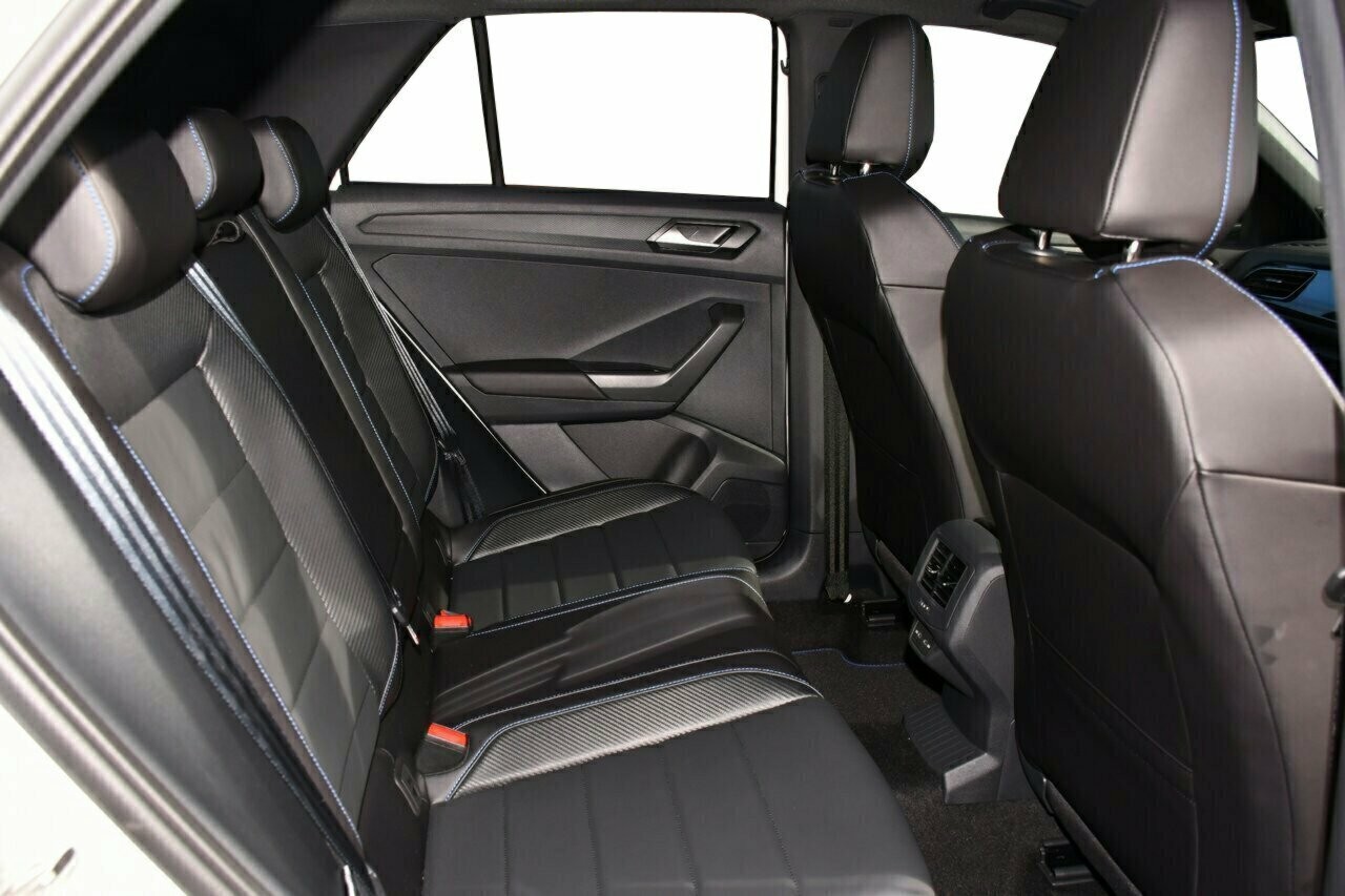 Volkswagen T-roc image 4