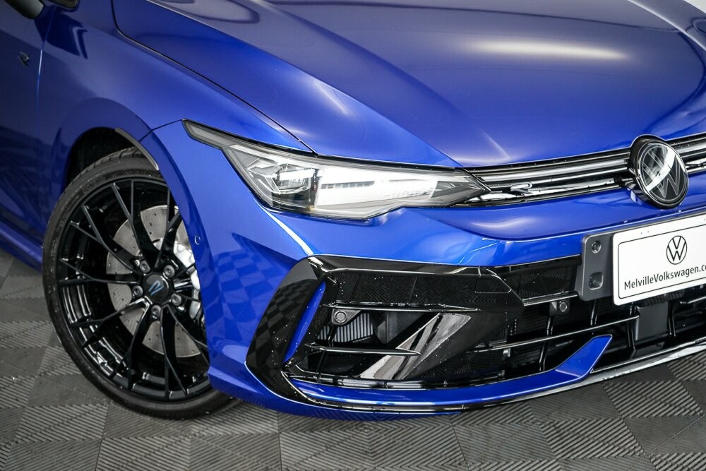Volkswagen Golf image 2