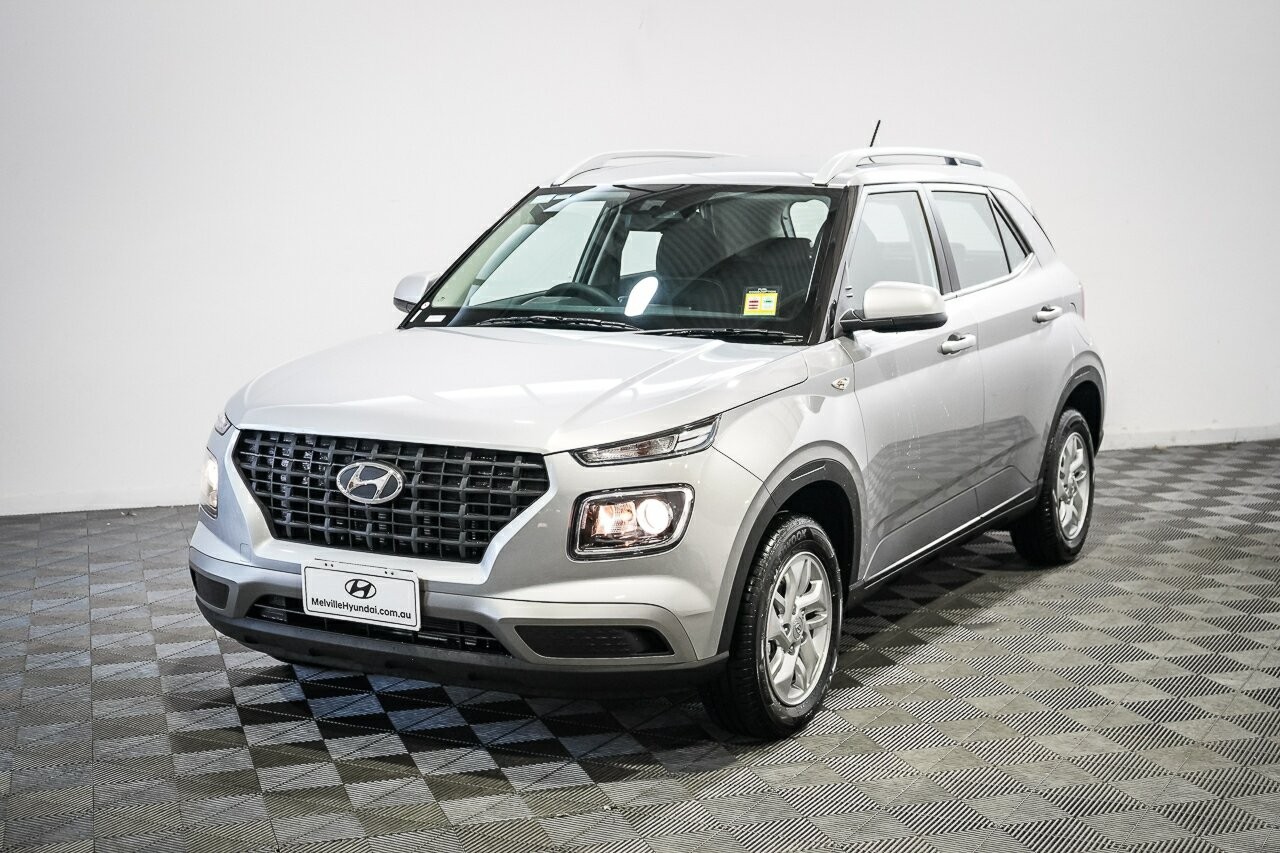 Hyundai Venue image 4
