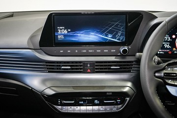 https://vehicle-cdn.autoleague.cloud/26416_620252998_13.jpg