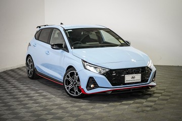 https://vehicle-cdn.autoleague.cloud/26416_620253066_1.jpg