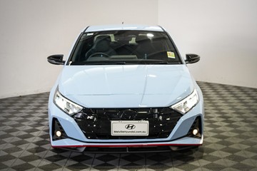 https://vehicle-cdn.autoleague.cloud/26416_620253066_3.jpg