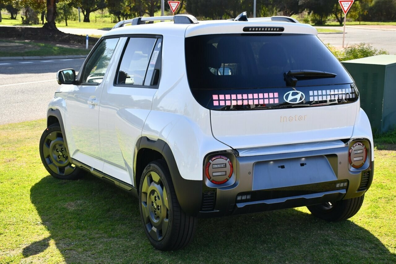 Hyundai Inster image 3